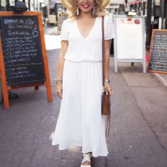 WAYF Nordstrom V-Neck Blouson Midi Dress in White Size Small Blogger Favorite - Picture 2 of 13